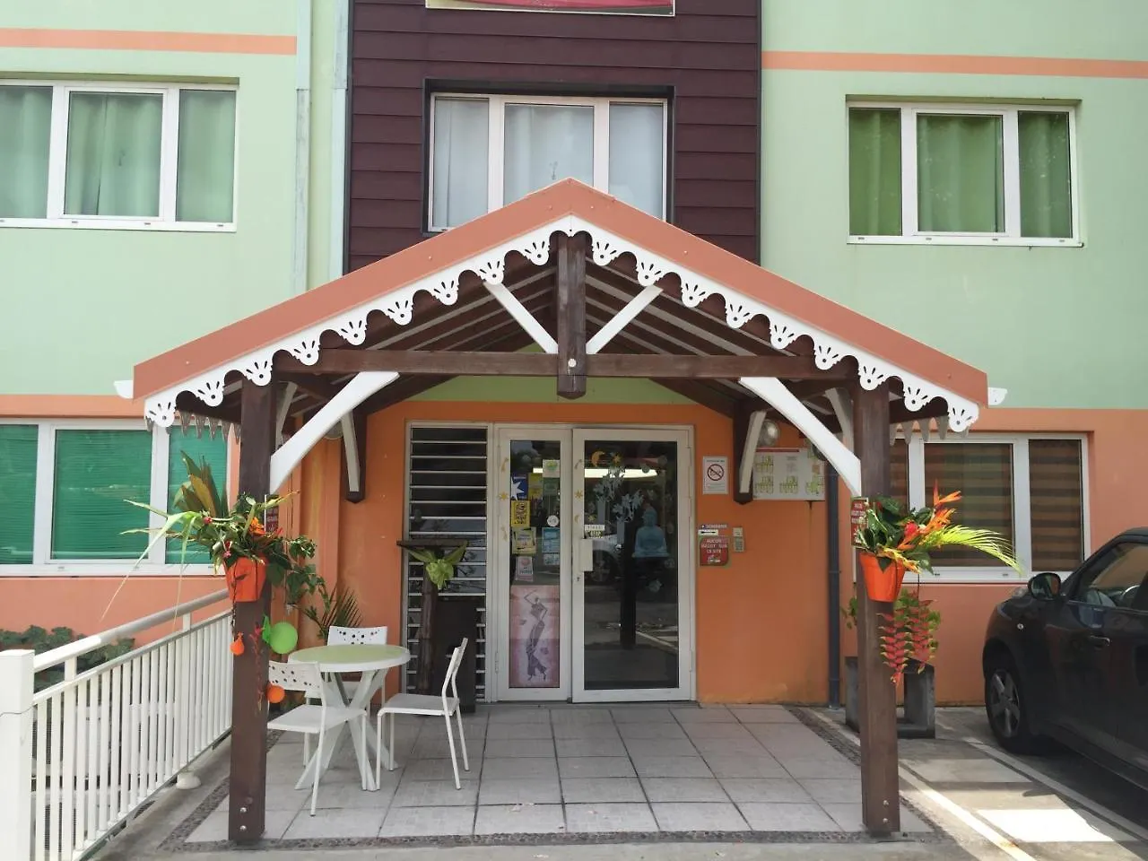 Residence Hotel Obayear 舍尔谢